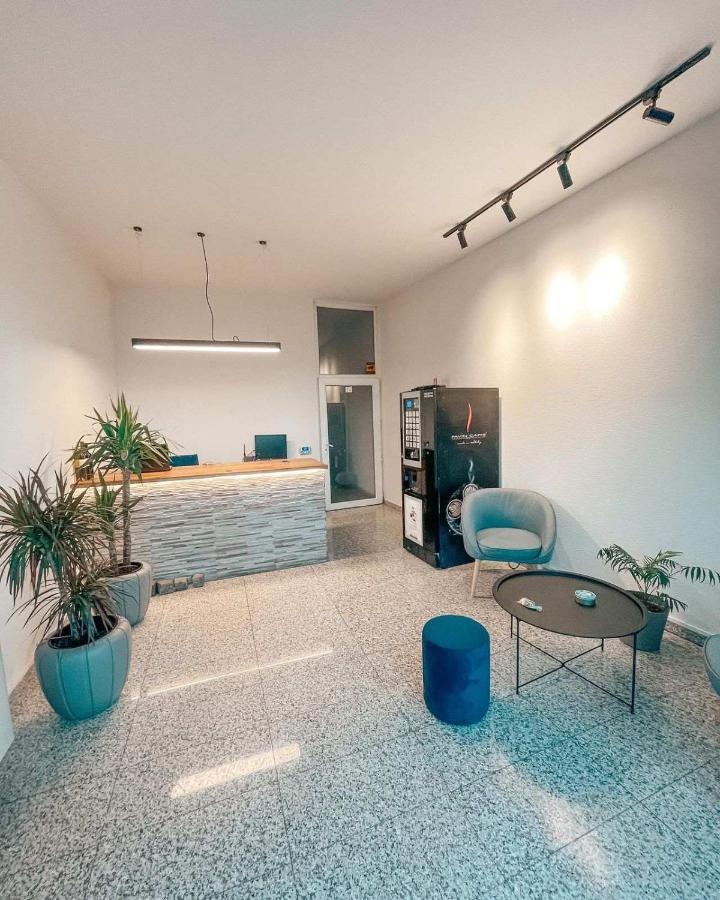 Mint Hotel Prizren Bagian luar foto