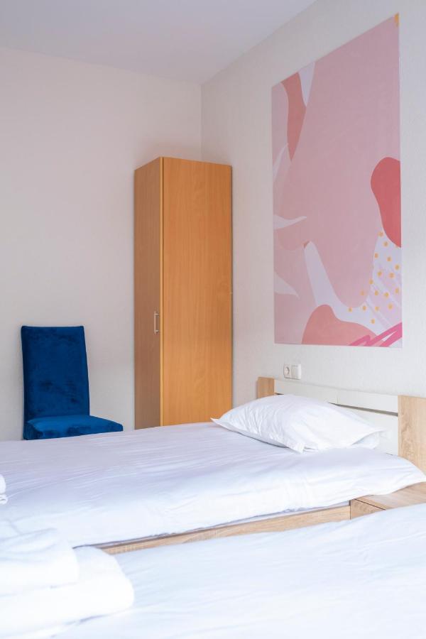 Mint Hotel Prizren Bagian luar foto