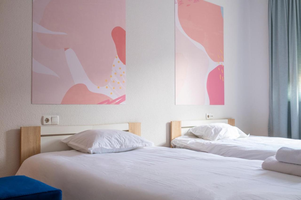 Mint Hotel Prizren Bagian luar foto