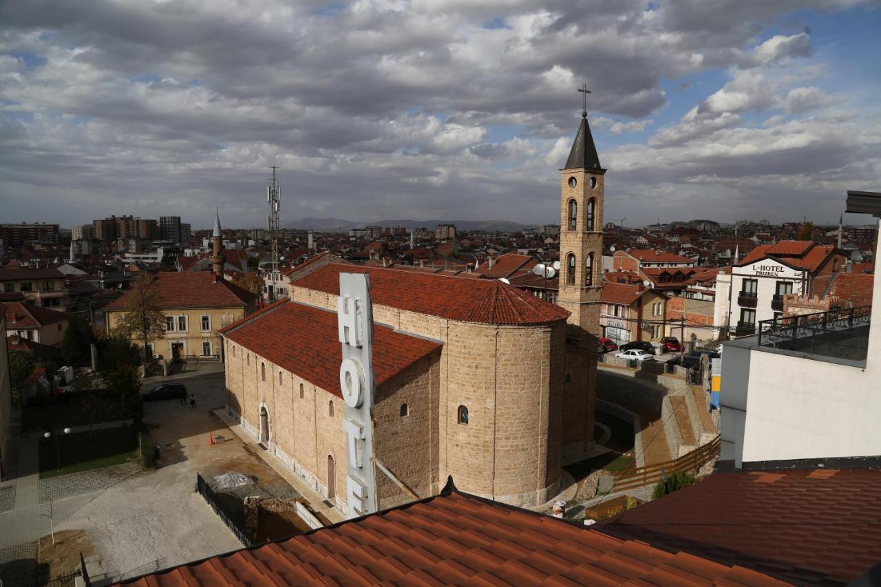 Mint Hotel Prizren Bagian luar foto